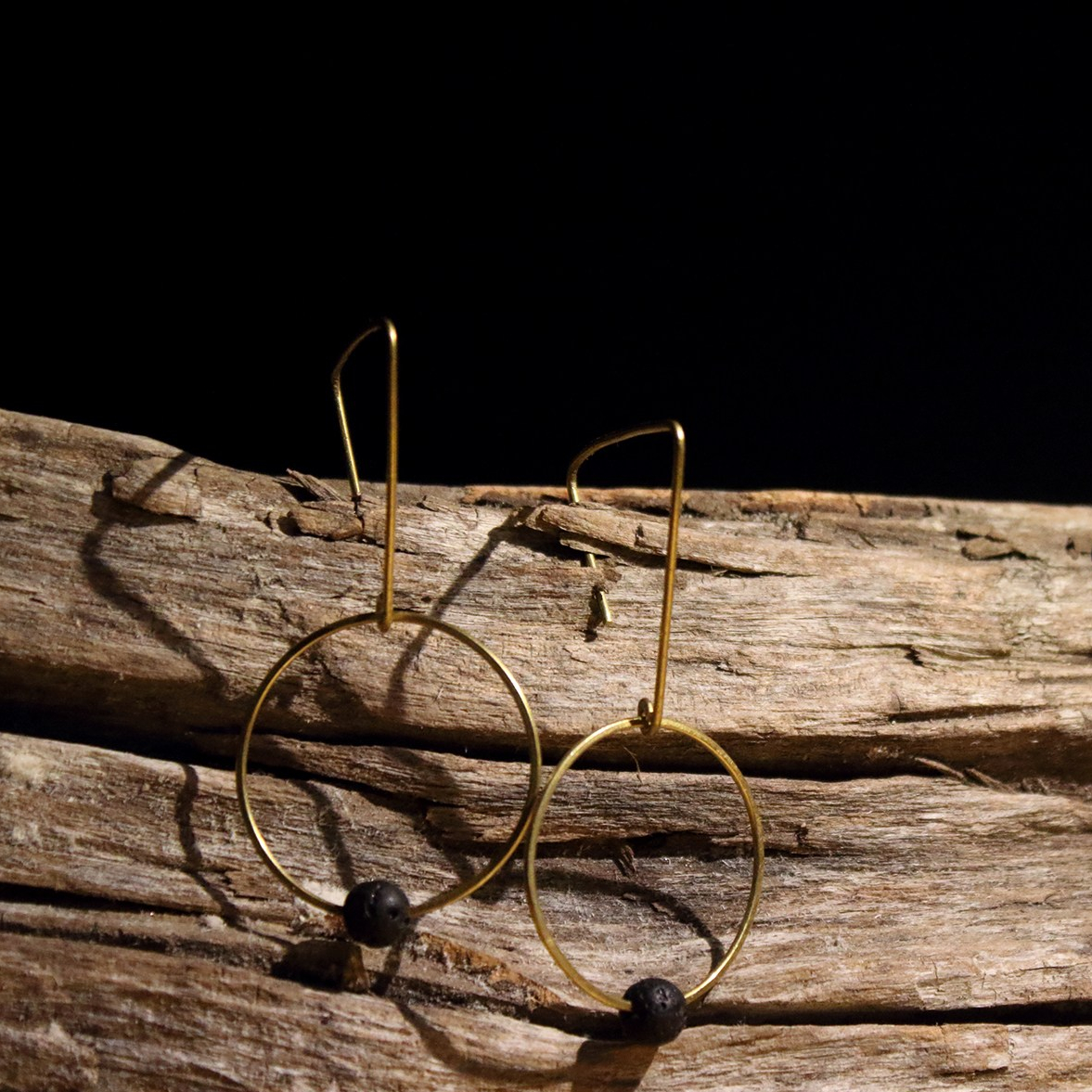 FILO01 | ottone | pietra lavica